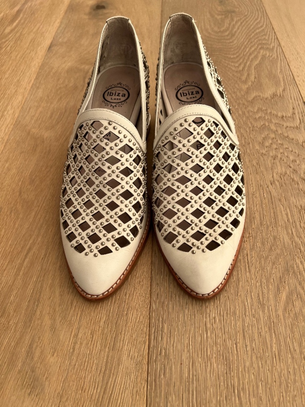 041 🇨🇦 Jeffrey Campbell Ibiza White Leather Heels, Size 8
